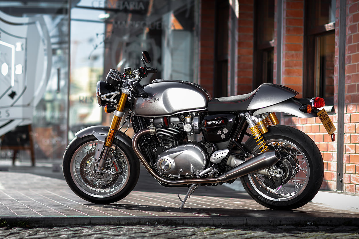 12a-triumph-thruxton-review.jpg